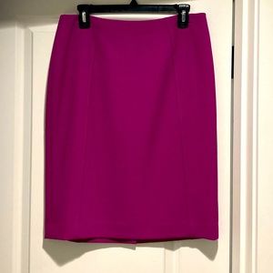 Halogen bright magenta pencil skirt. Fully lined and in excellent condition.